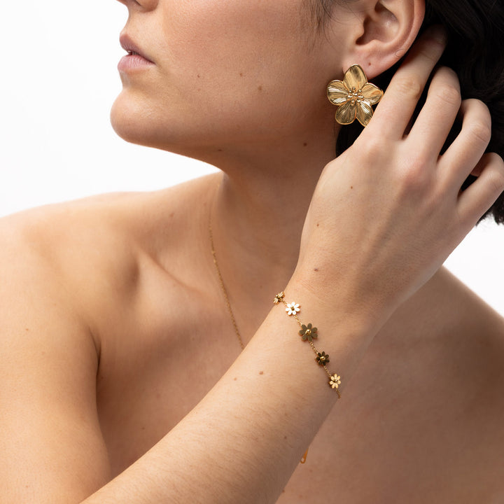 Maebry - Statement Flower Stud Øredobber Gull Rustfritt stål