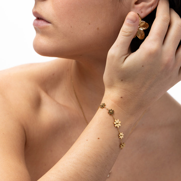 Maebry - Statement Flower Stud Øredobber Gull Rustfritt stål