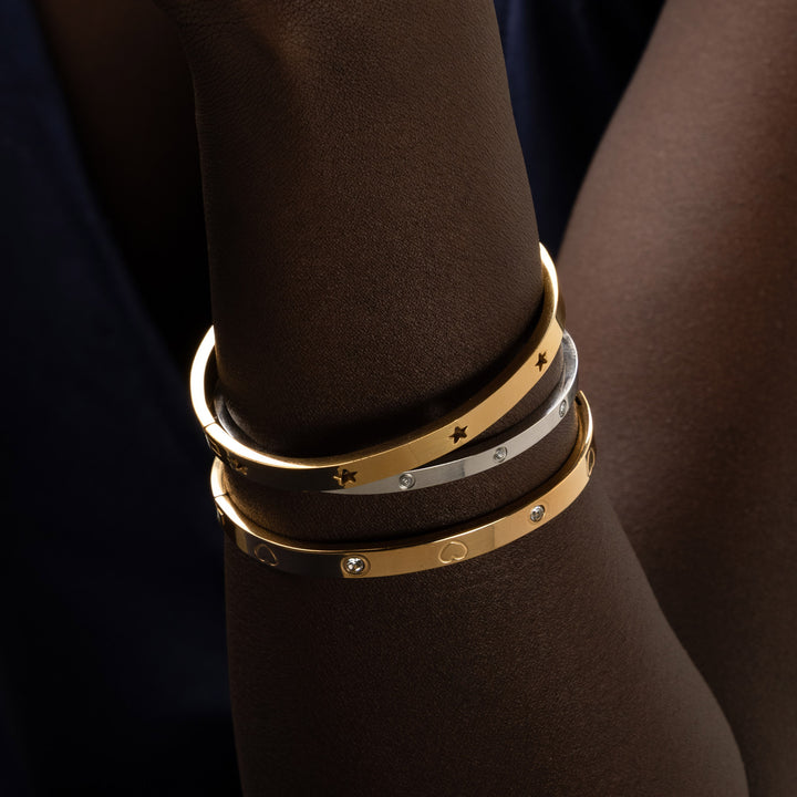 Gia - Crystal Heart Bangle Bracelet Stainless Steel
