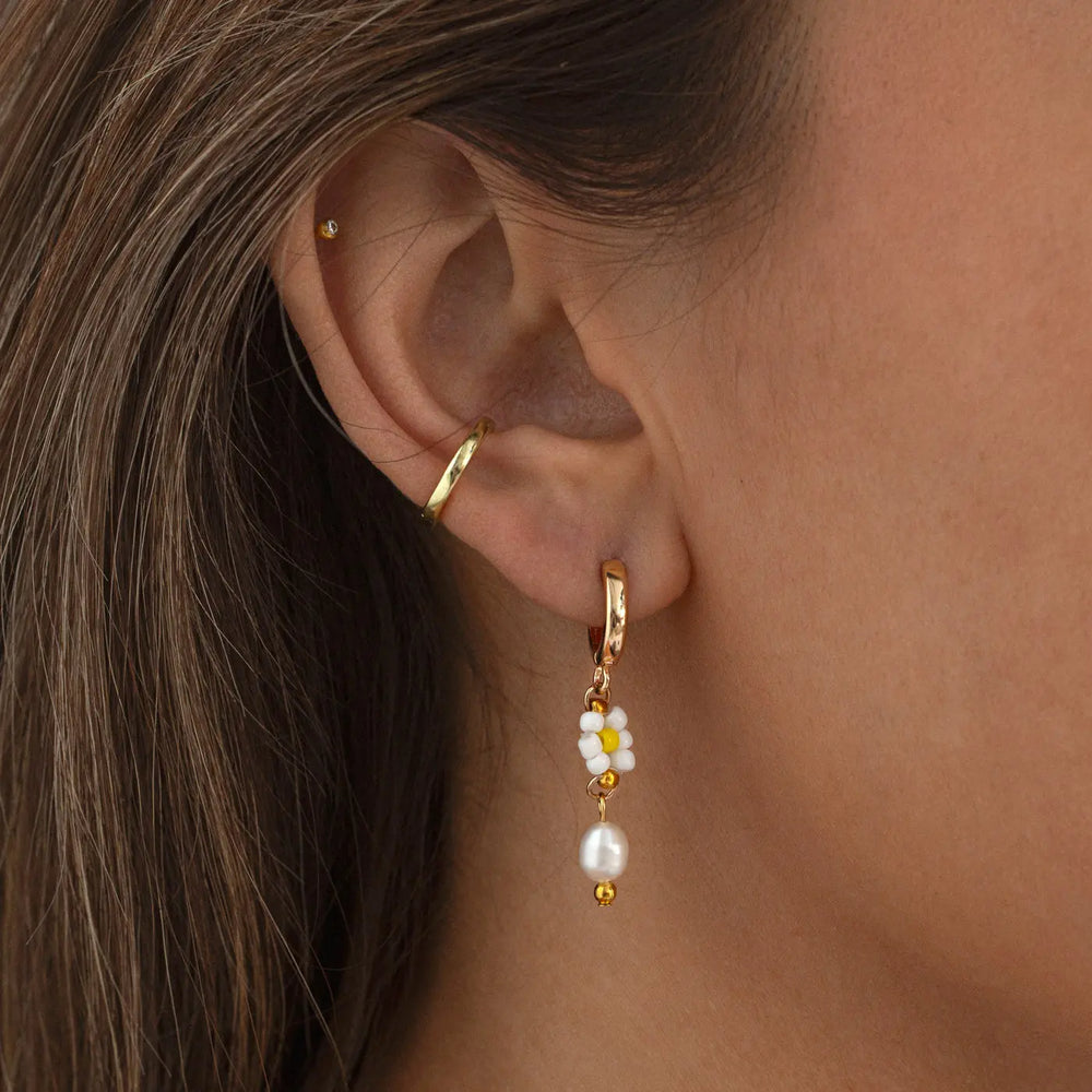 Sigrid - Flower and Pearl White Bead Summer Hoop Earrings