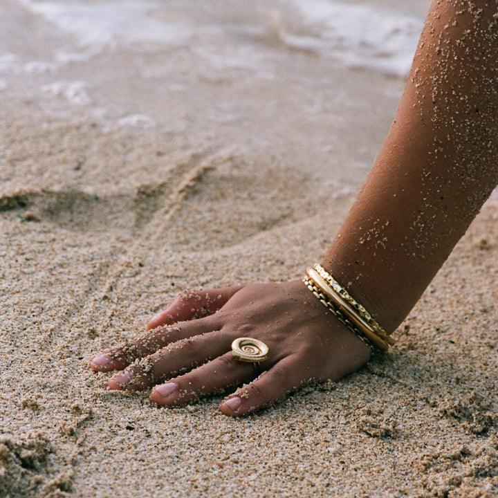 Ebba -  Seashell Adjustable Ring Stainless Steel