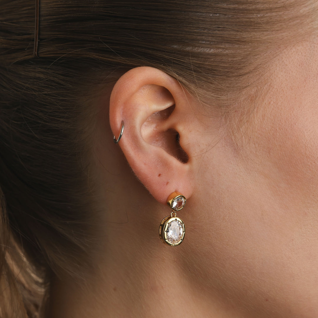 Illona - Crystal Stud Earrings