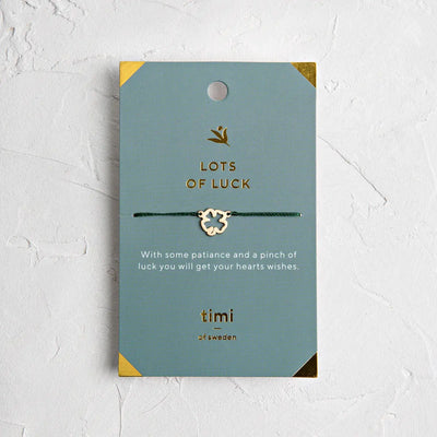 Massevis av Luck Clover-armbånd