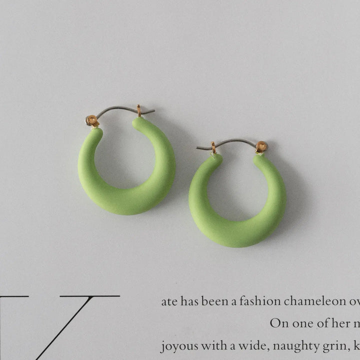 Donna - Plastic Hoop Earring